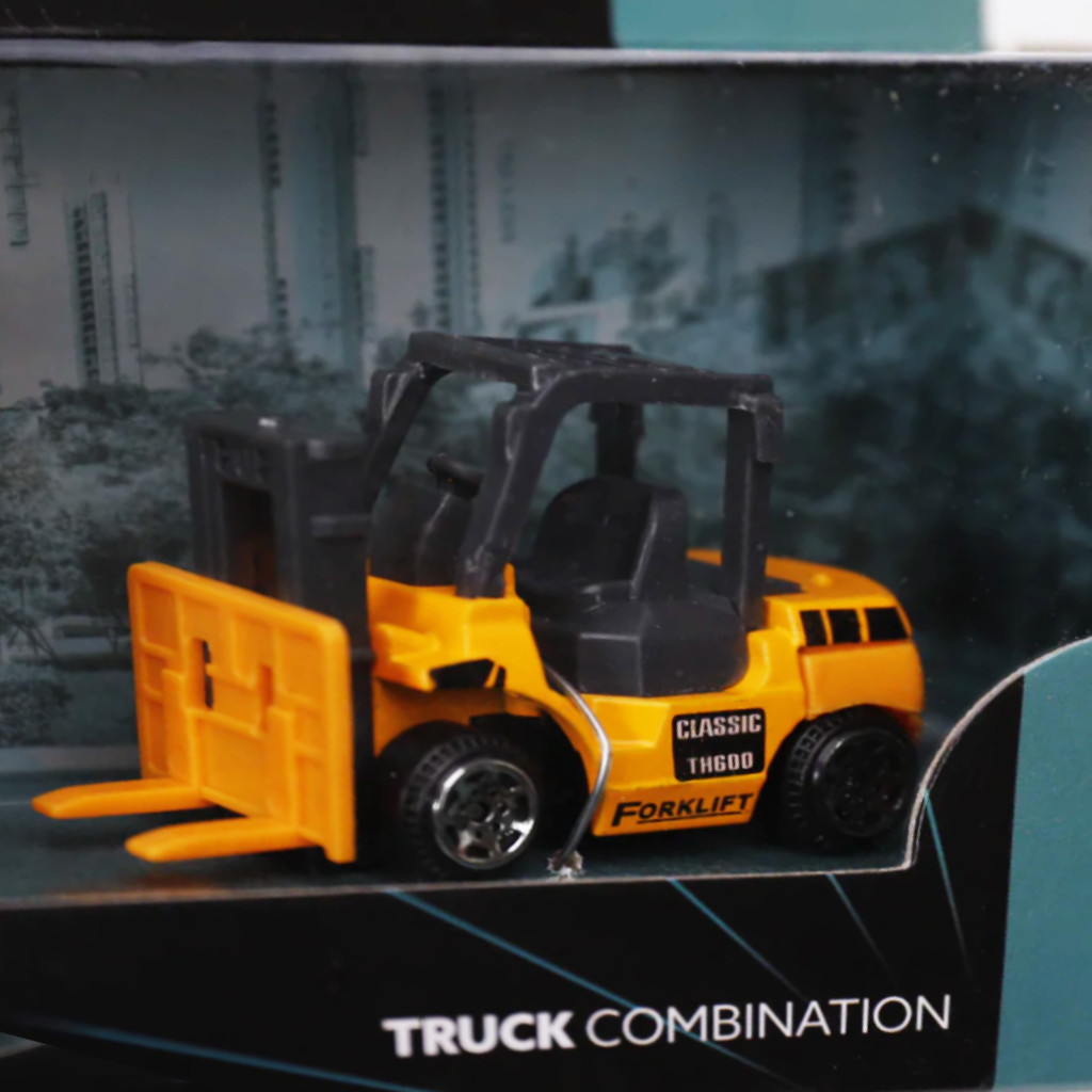 LKW mit Gabelstapler 2 in 1 LKW mit Gabelstapler 2 in 1