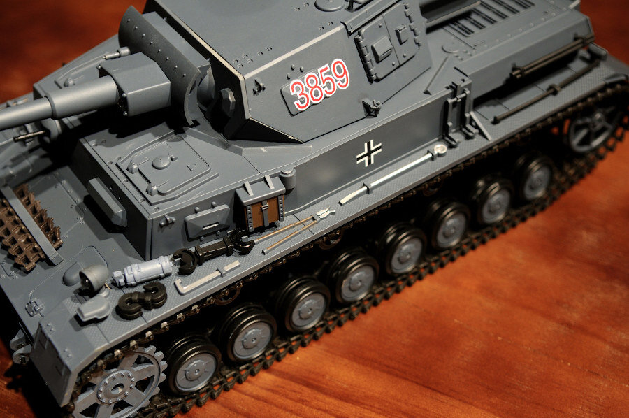 RC Panzer "Kampfwagen IV Ausf.F-2" Grau mit Rauch & Sound Metallketten