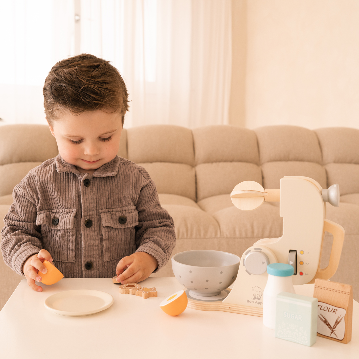 Mixer mit Zubehör aus Holz Creme Kinderküchen-Zubehör Kinderspielzeug