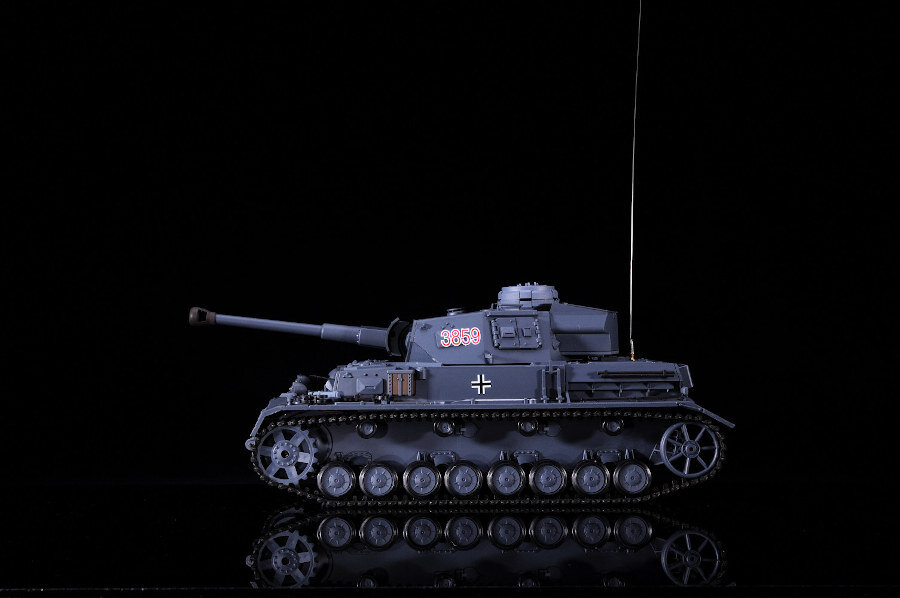 RC Panzer "Kampfwagen IV Ausf.F-2" 1:16 mit Rauch & Sound Stahlgetriebe